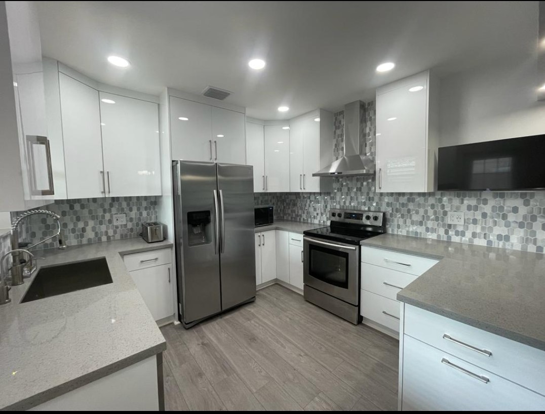 Darias construction Kitchen remodeling after